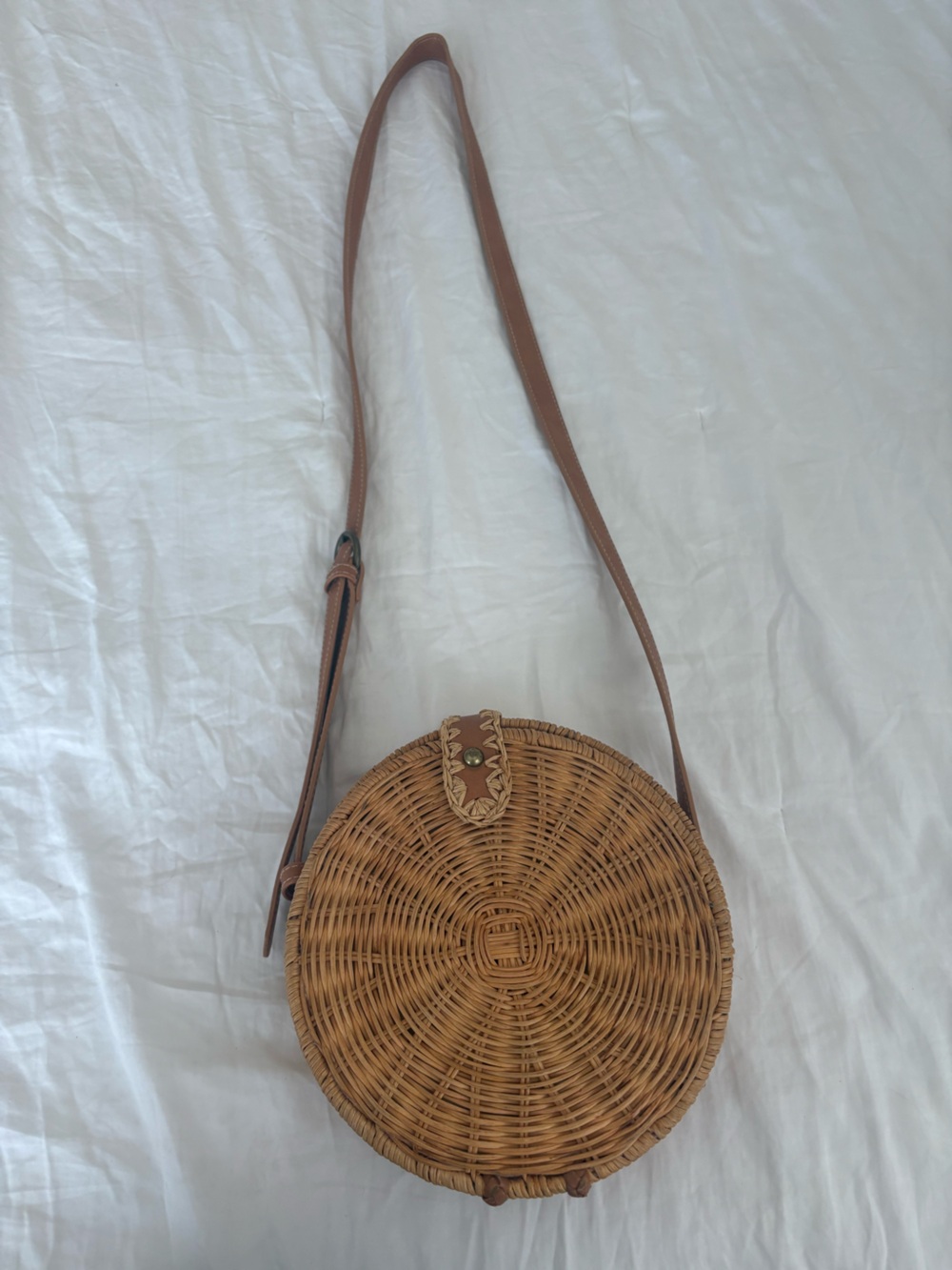 Universal Thread Round Woven Crossbody in Brown